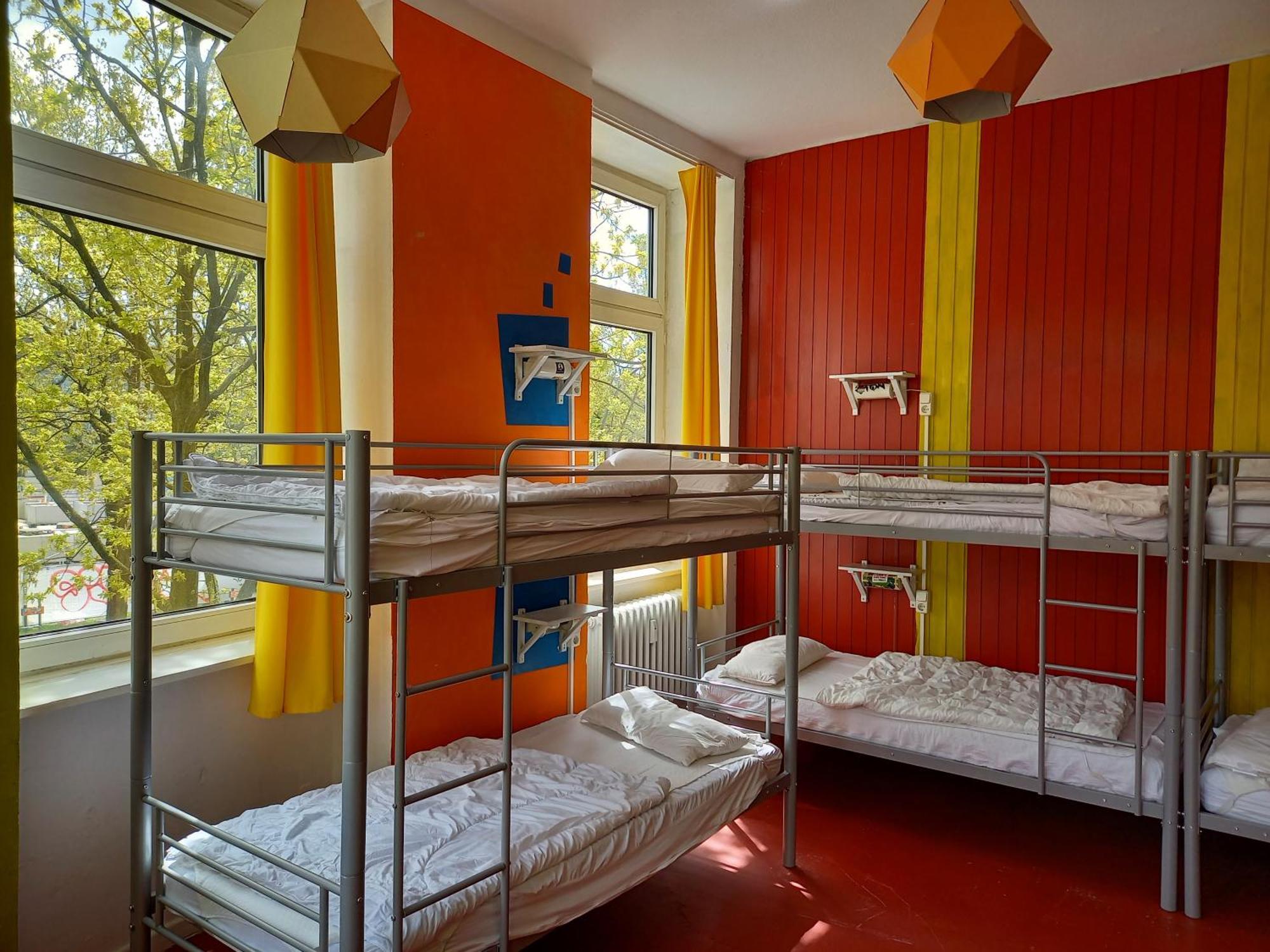 Instantsleep Backpackerhostel St Pauli Hamburg Exterior photo
